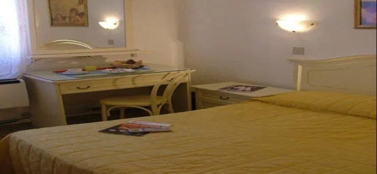 Photo - Hotel Airone