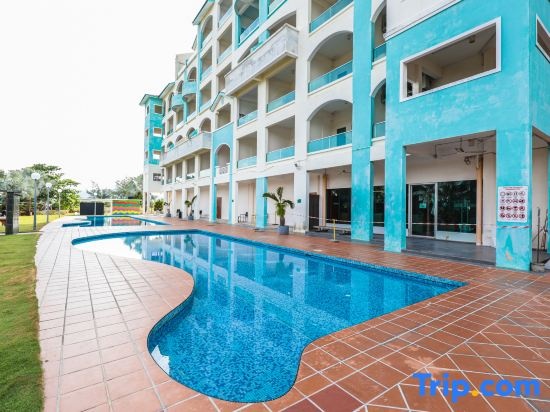 AnyLodge Waterfront Marina Island Pangkor