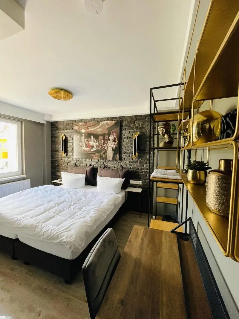 Photo - IQ Hotel