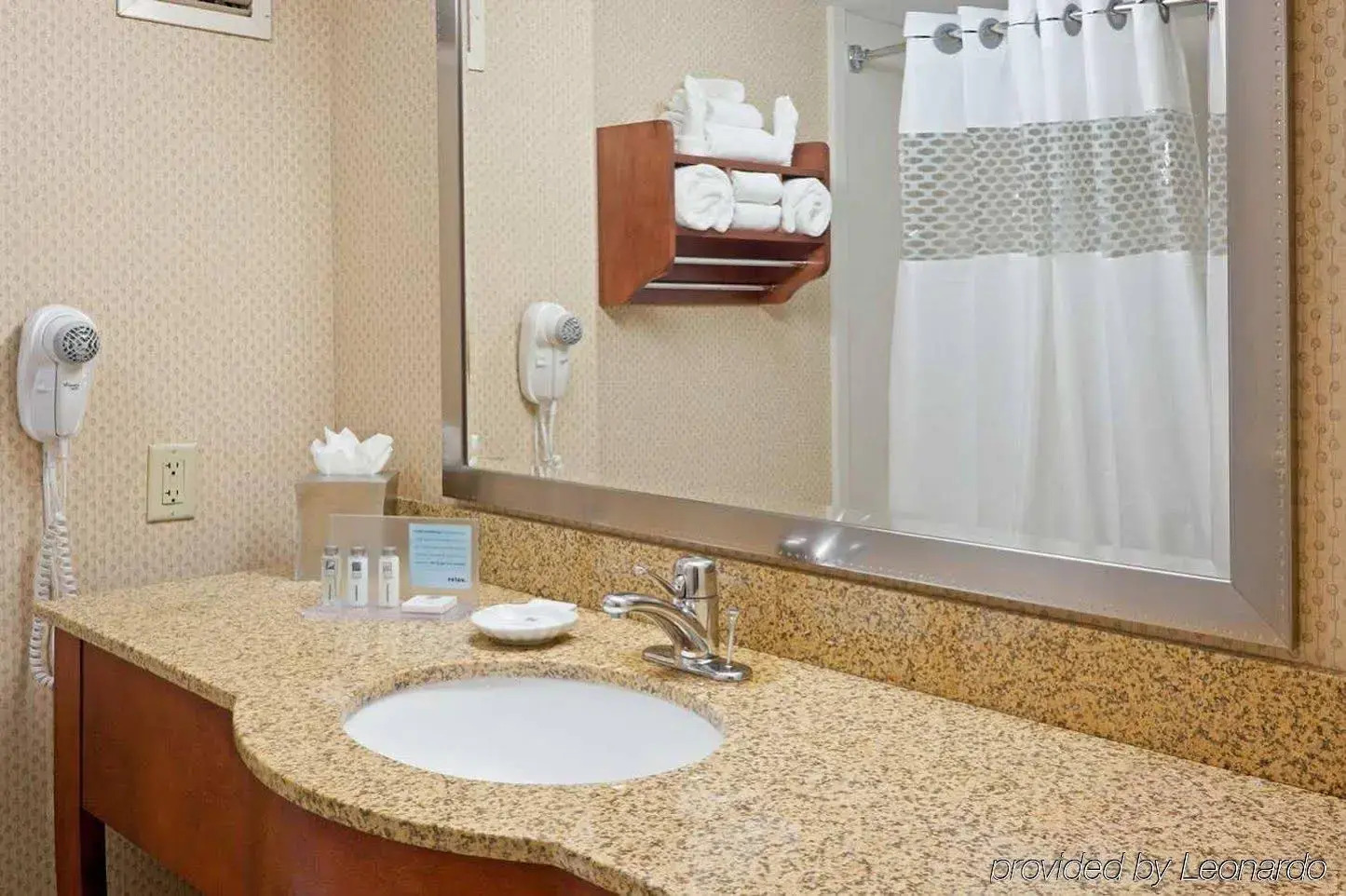 Foto - Hampton Inn Boston Logan Airport