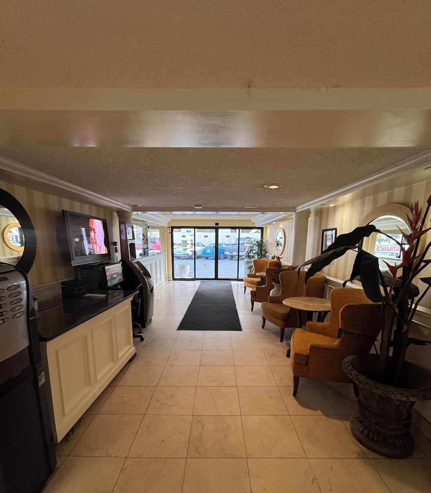 Photo - Island Travel Inn