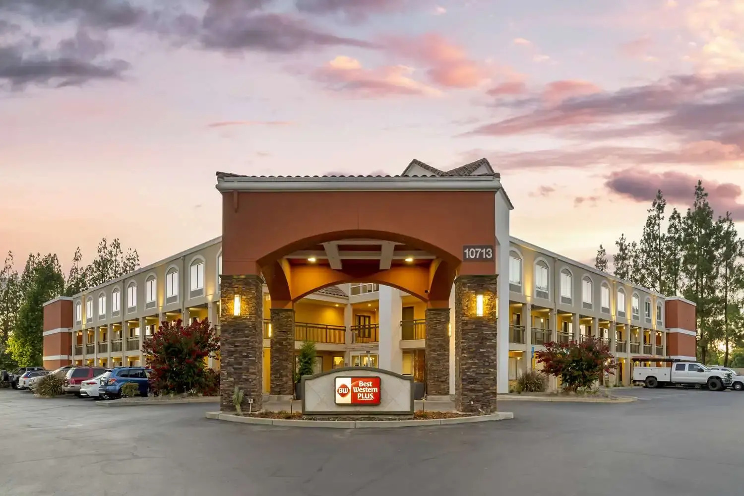 Foto - Best Western Plus Rancho Cordova Inn
