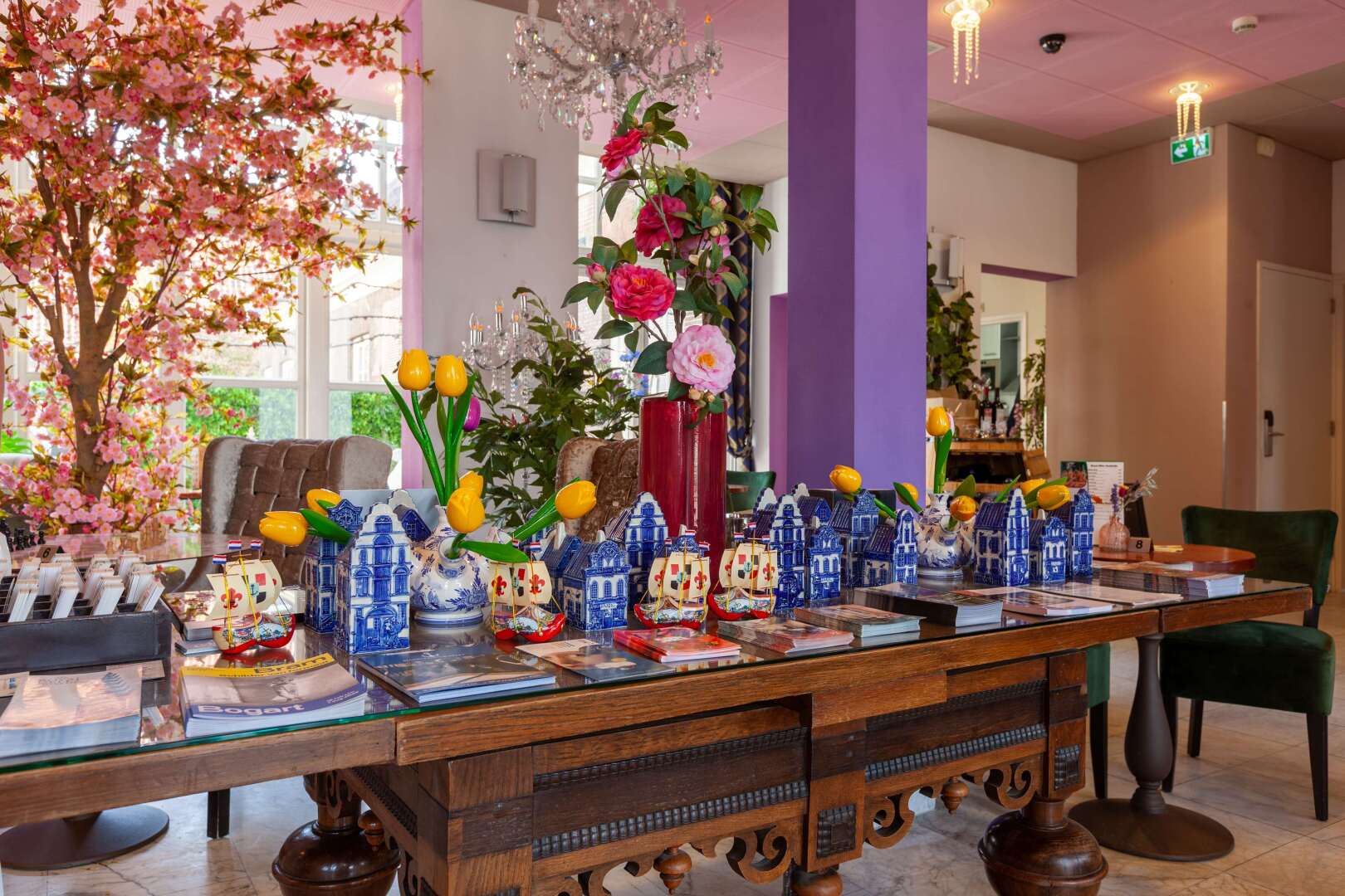 Photo - Grand Museum Hotel, BW Signature Collection