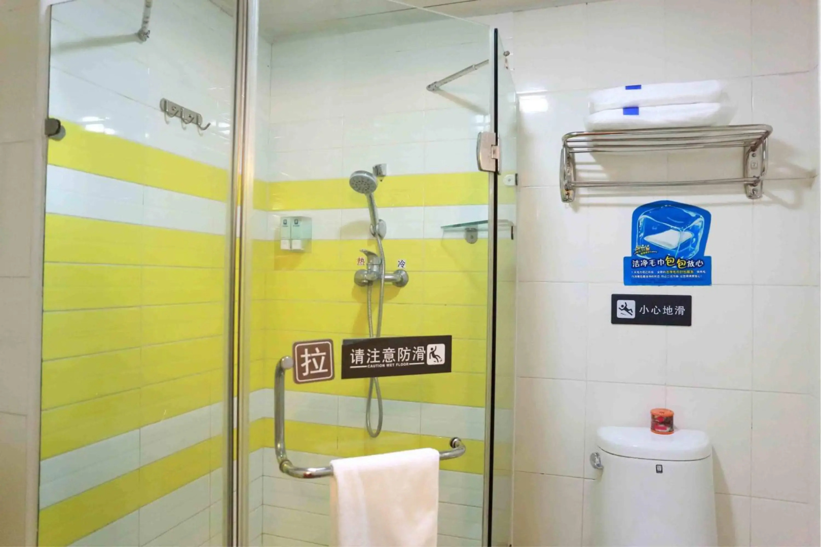 Foto - 7 Days Inn Shenzhen Luohu Port East Gate Subway Station Branch