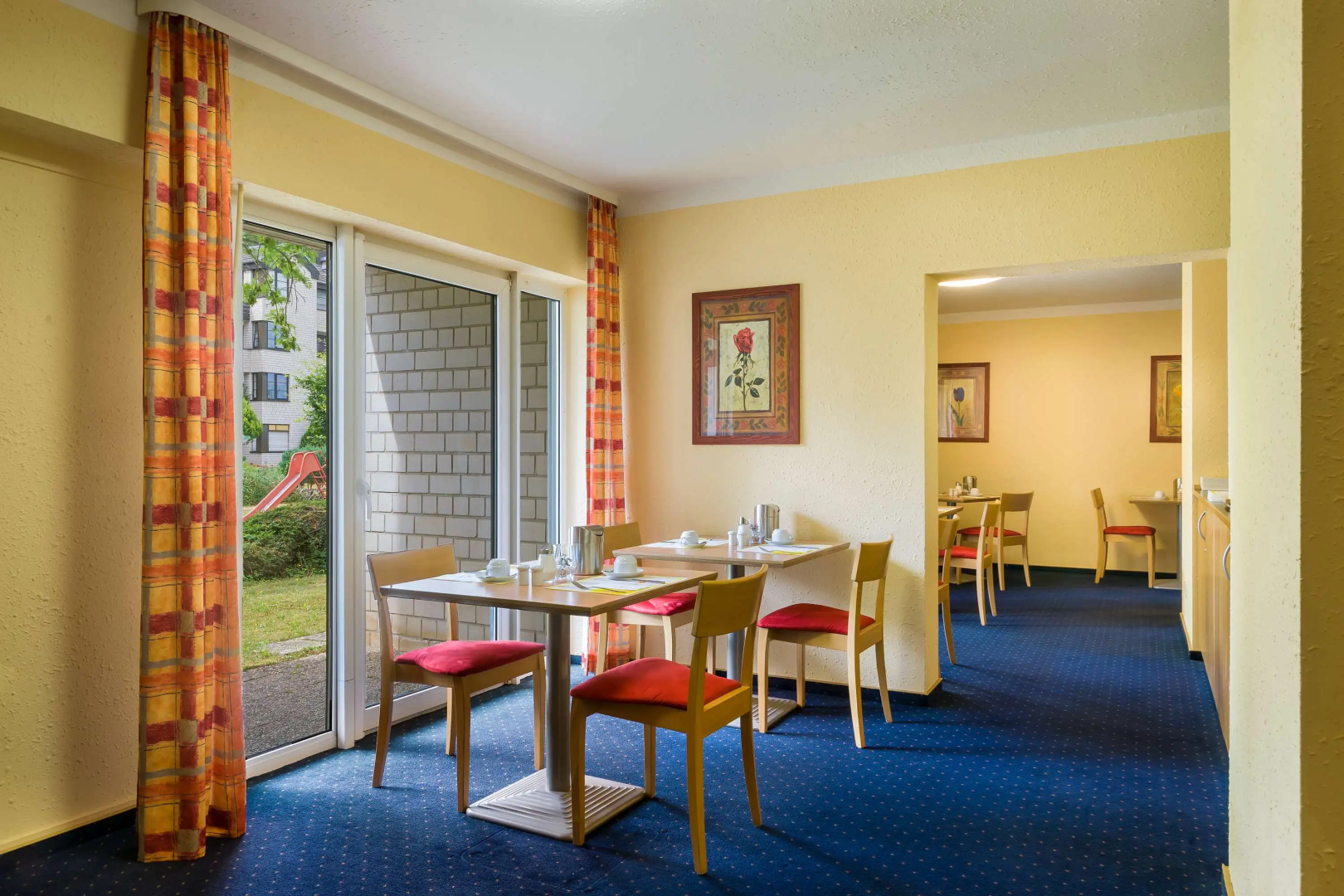 Photo - acora Bonn Living the City