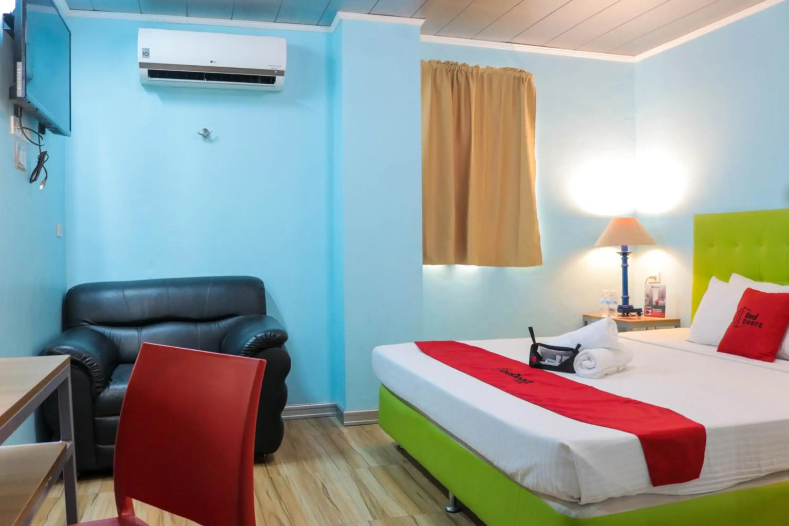 Foto - RedDoorz Plus New Era Budget Hotel Mandaue former RedDoorz Plus near UV Mandaue Cebu