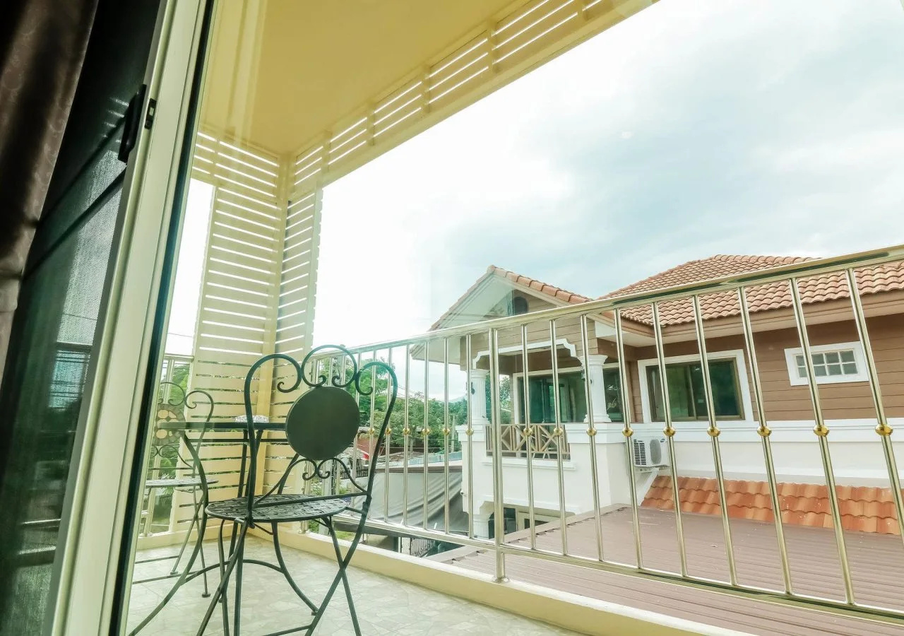 Photo - Donchai House