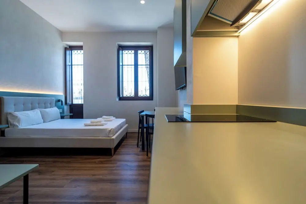 Foto - VLC HOST - Reina 168