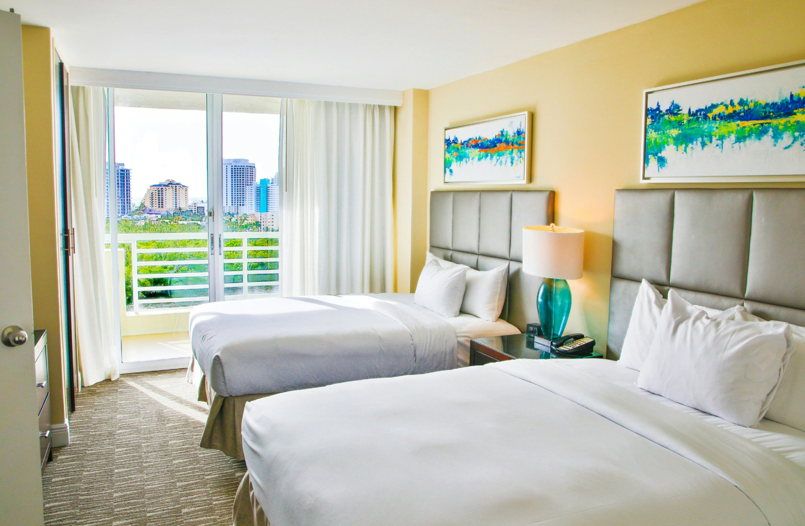 Foto - GALLERYone- A DoubleTree Suites by Hilton Hotel