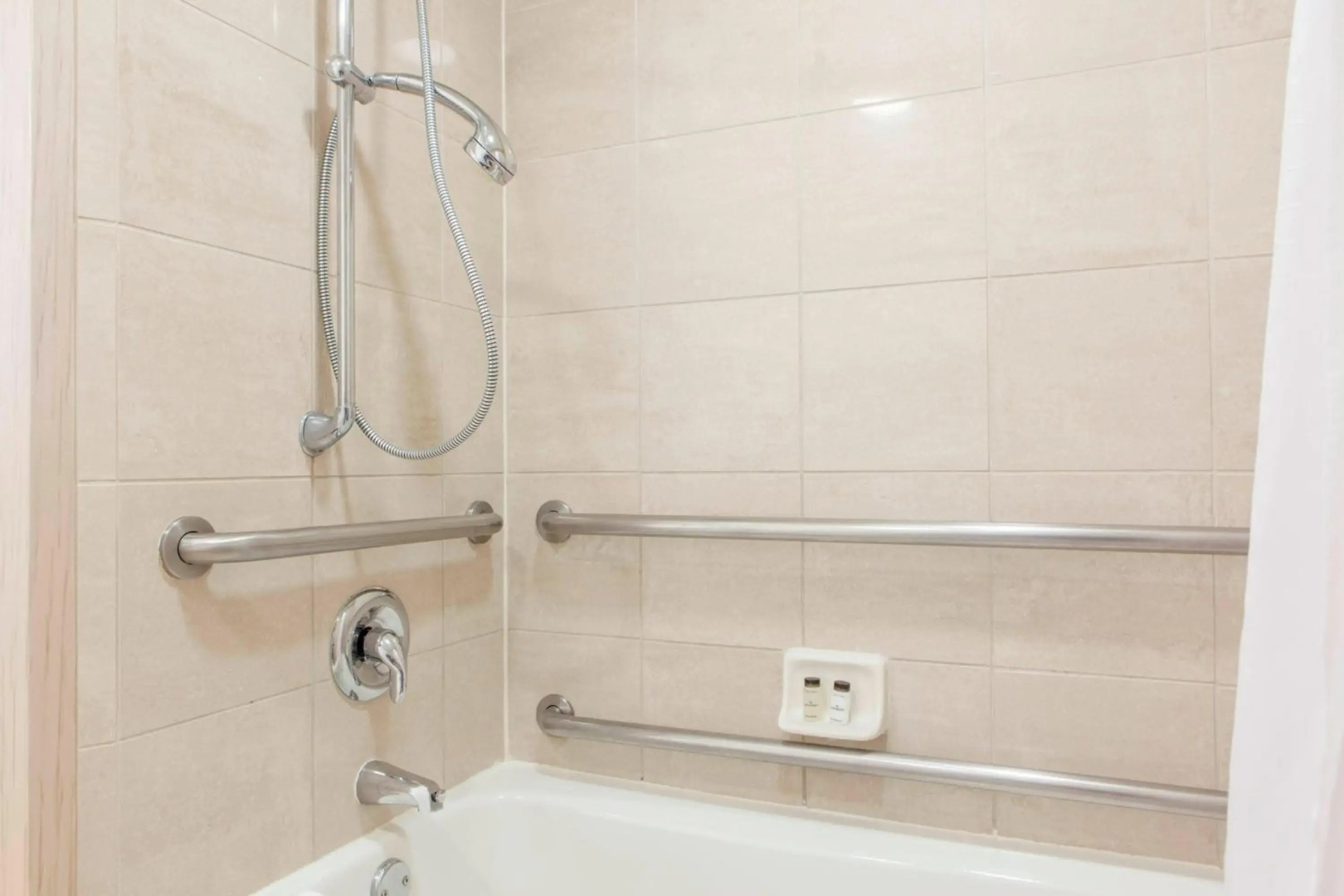 Photo - Sheraton Sonoma Wine Country Petaluma