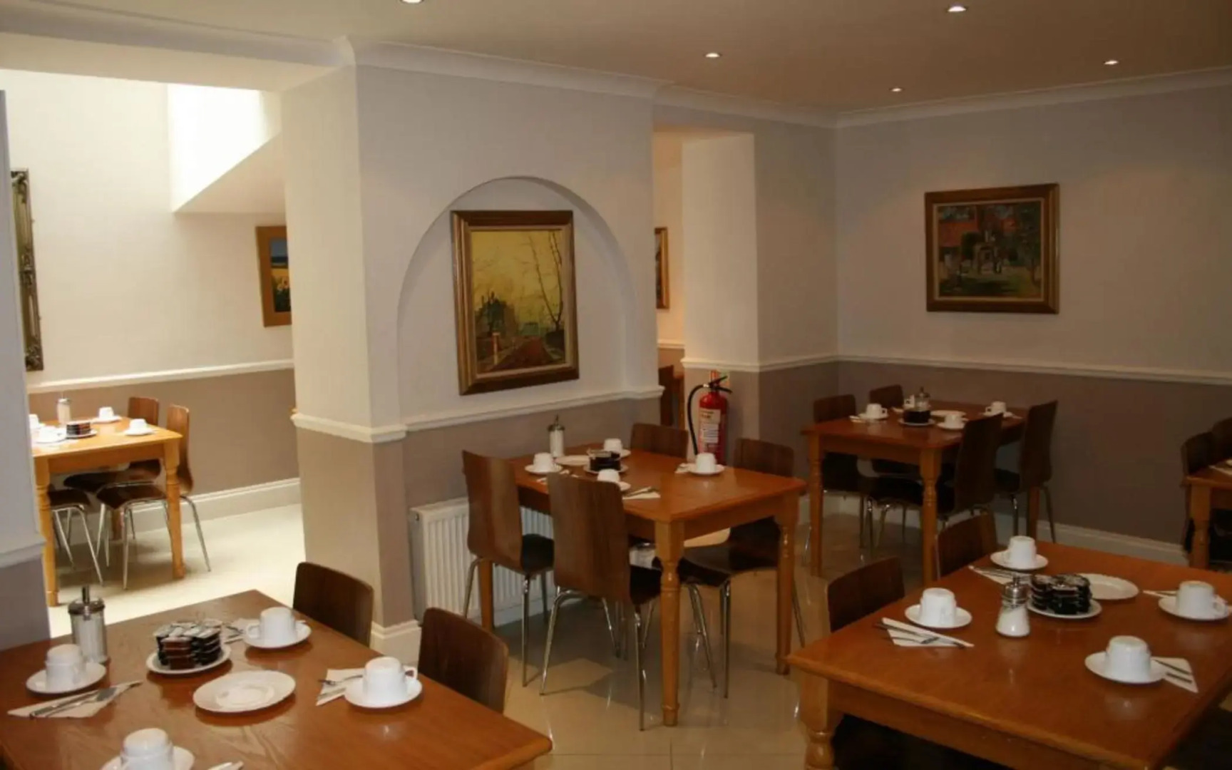 Photo - Wedgewood Hotel