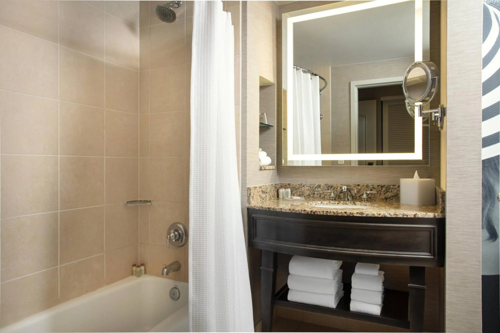 Photo - Renaissance Tampa International Plaza Hotel