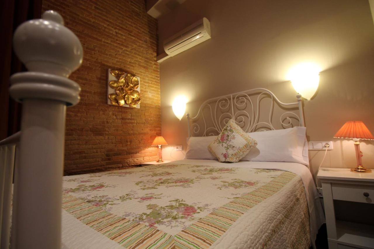 Photo - Hostal Orleans