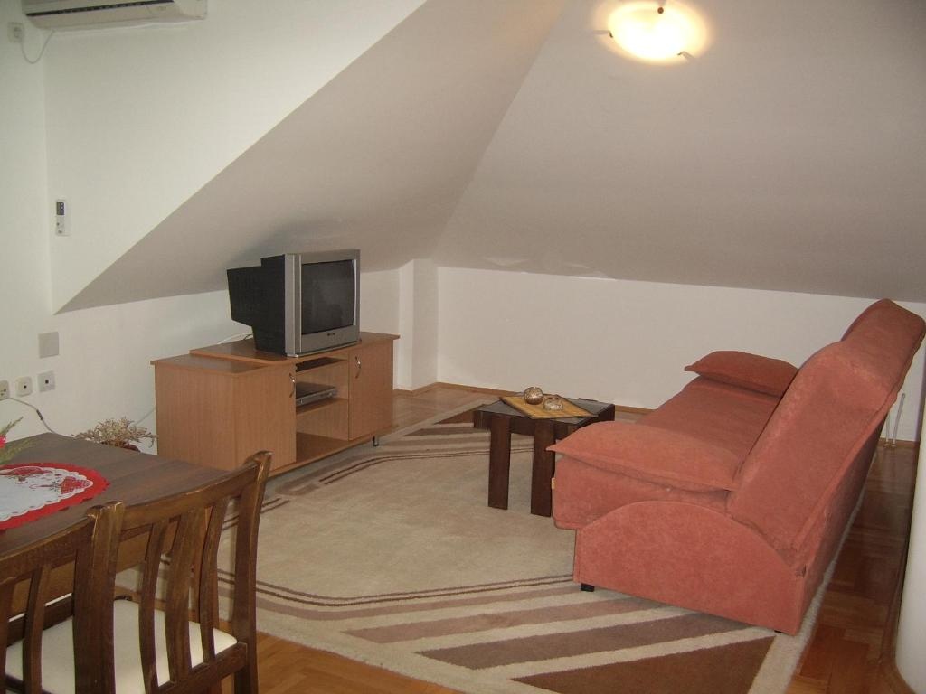 Tedi & Kiki Apartment