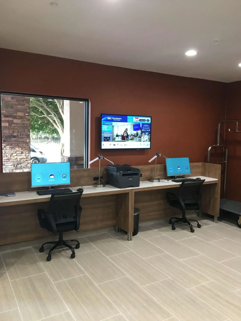 Photo - Best Western Carlsbad by the Sea