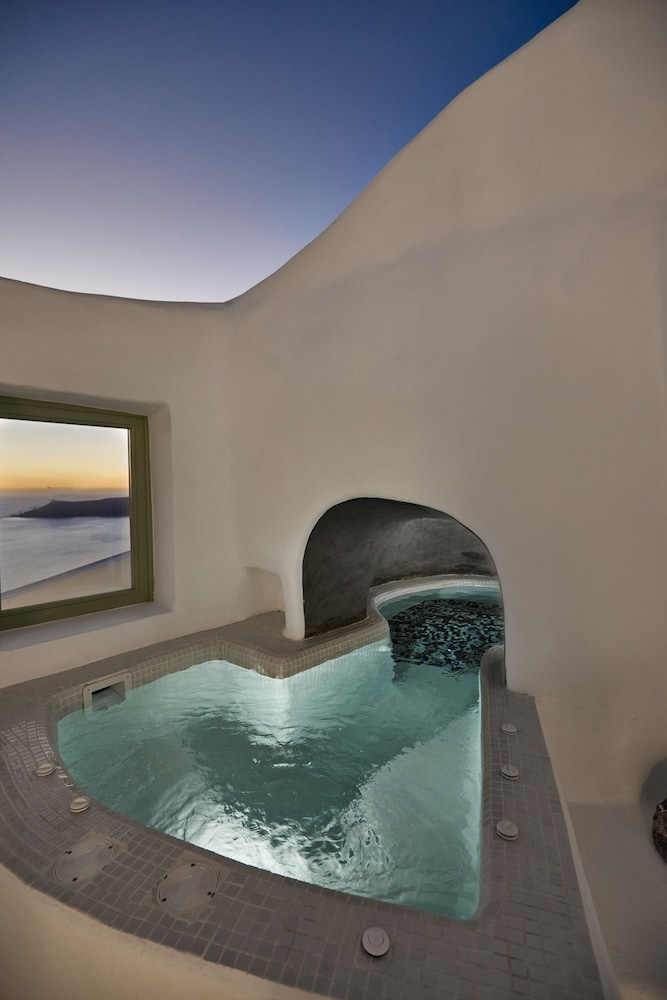 Photo - Gitsa Cliff Luxury Villa