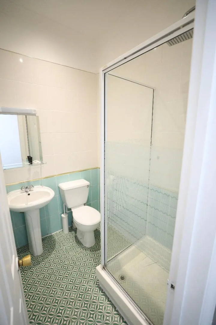 Photo - Golders Park Hotel