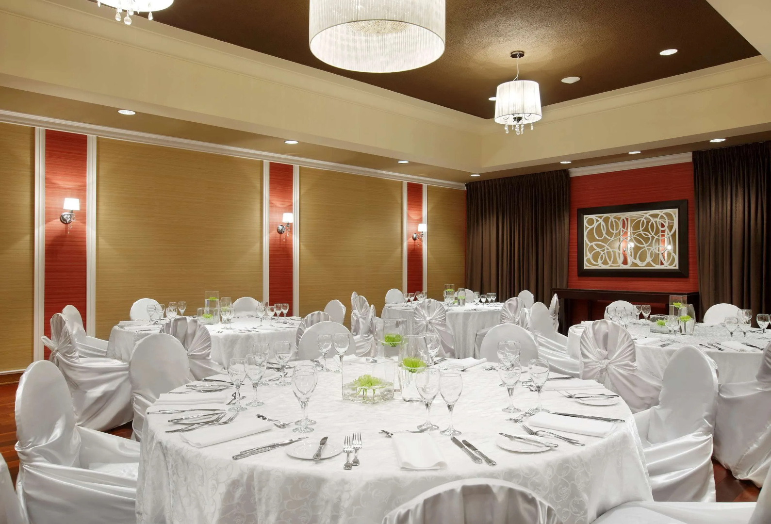 Photo - Sheraton Laval Hotel