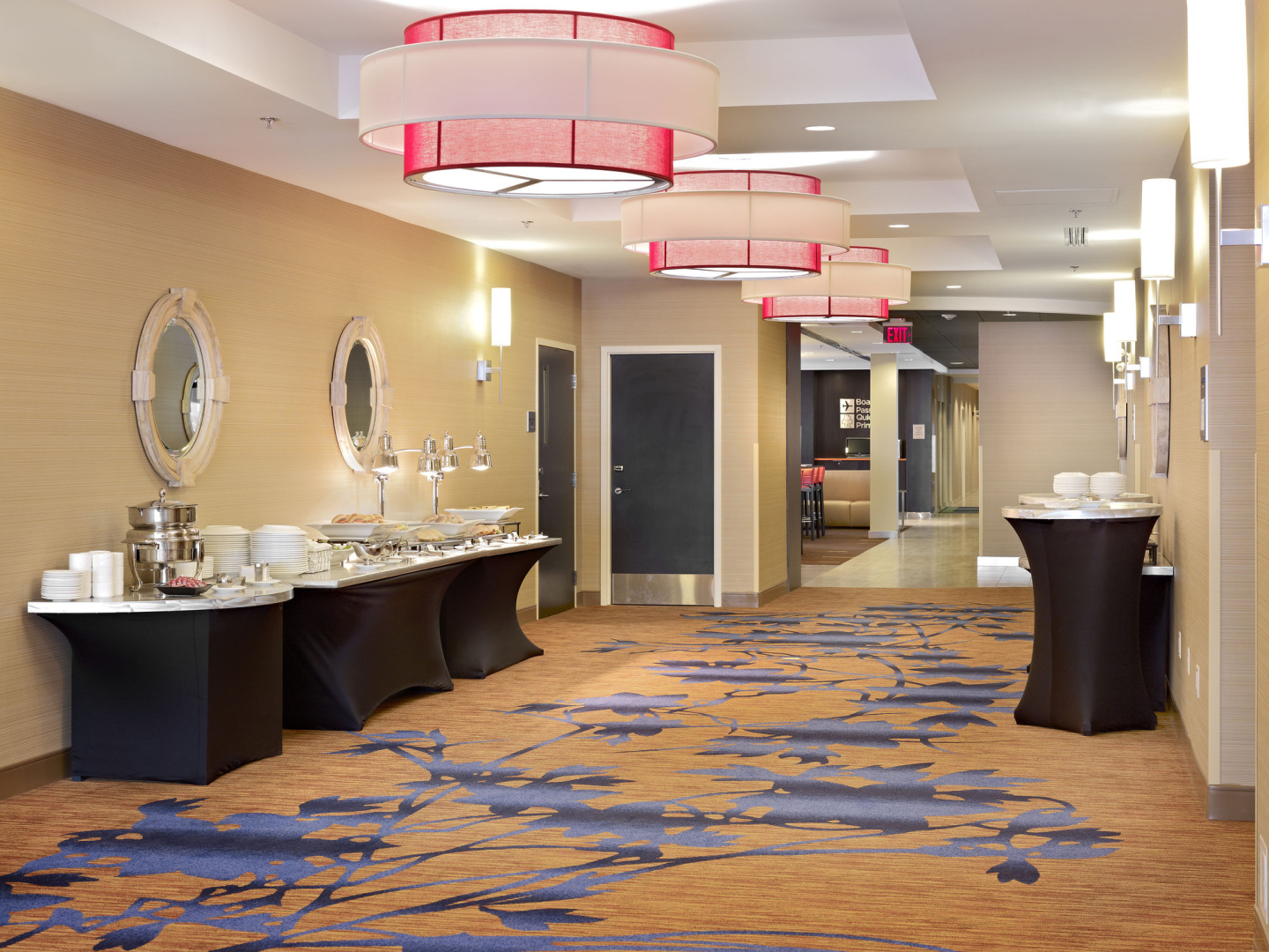 Photo - Courtyard by Marriott Edmonton West