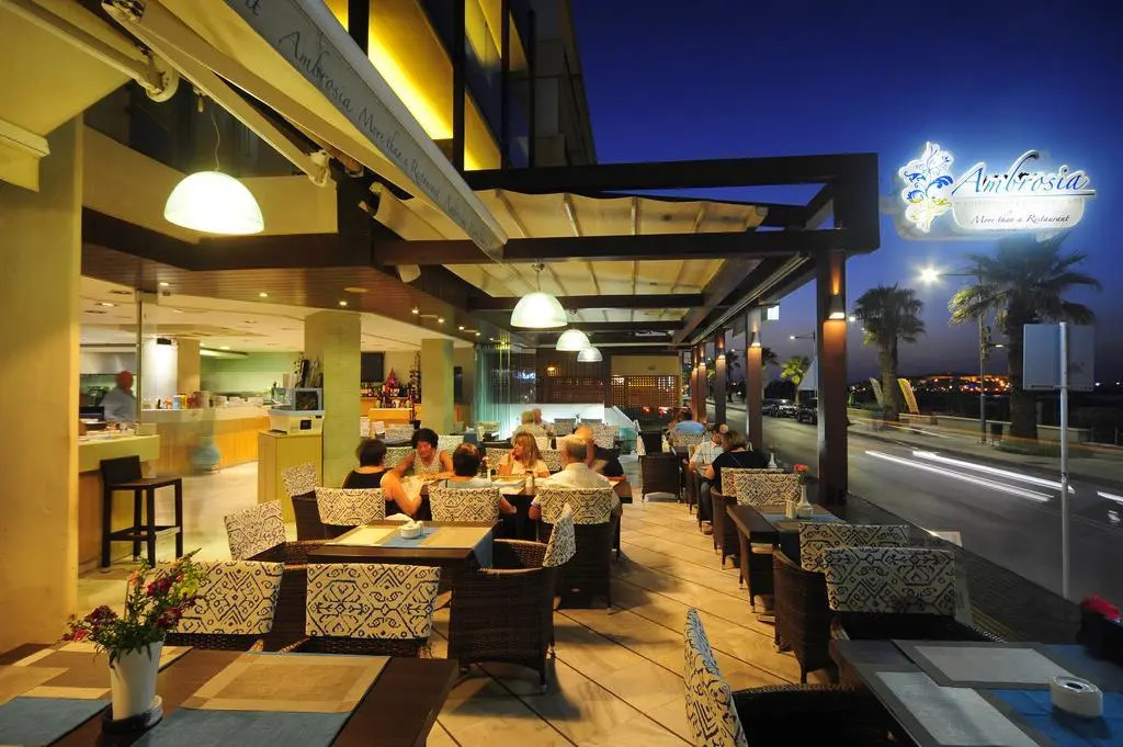 Photo - Steris Elegant Beach Hotel