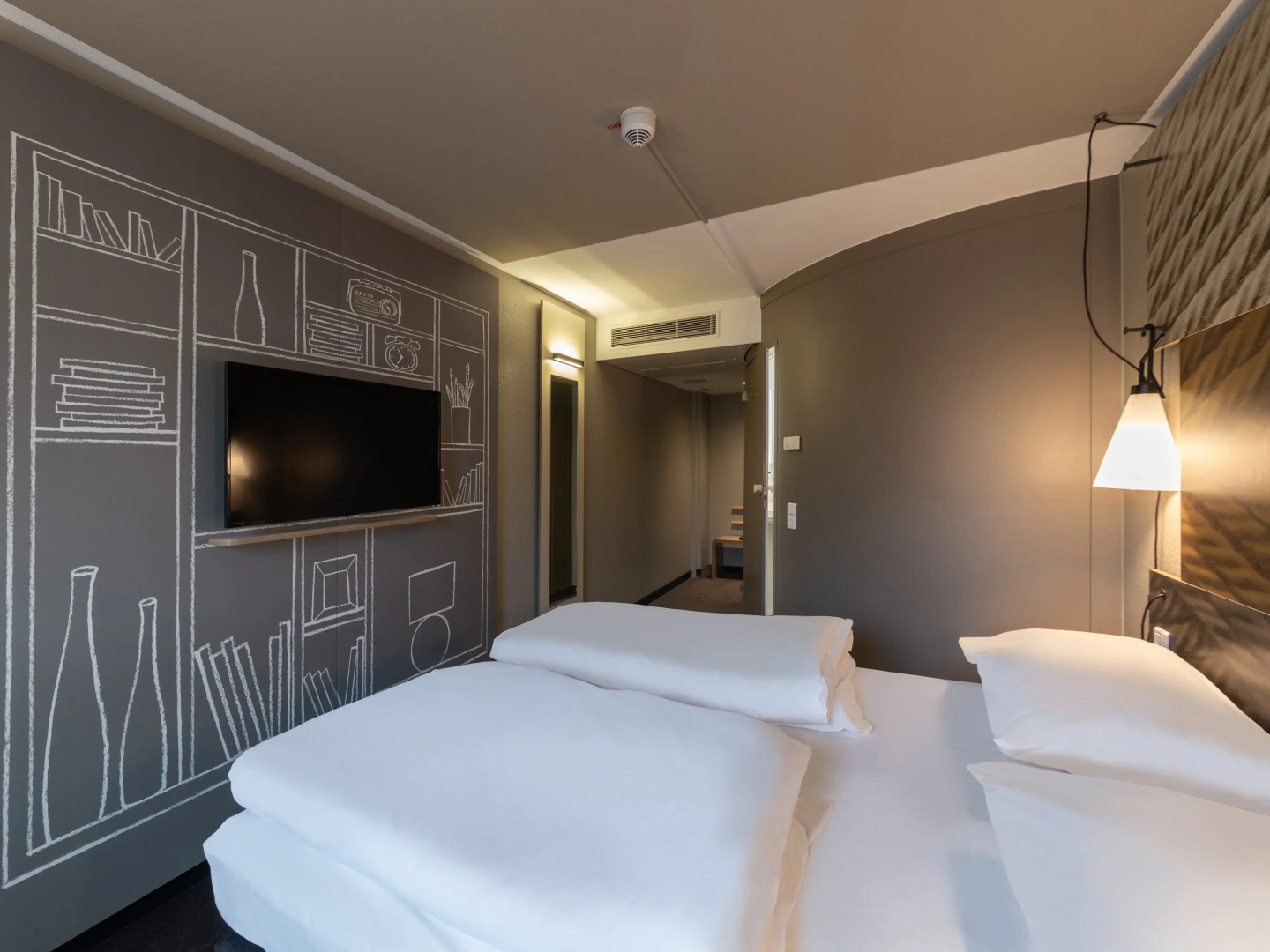 Foto - B&B HOTEL Wuppertal-City