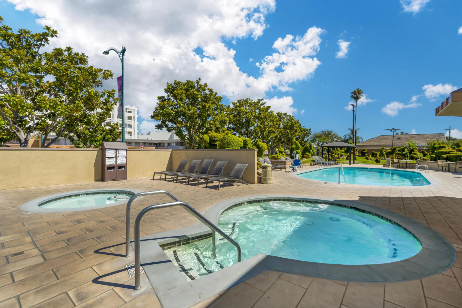 Photo - Best Western Plus Stovall's Inn