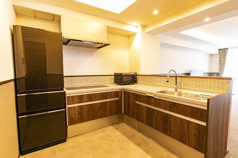 Photo - Minn Asakusa