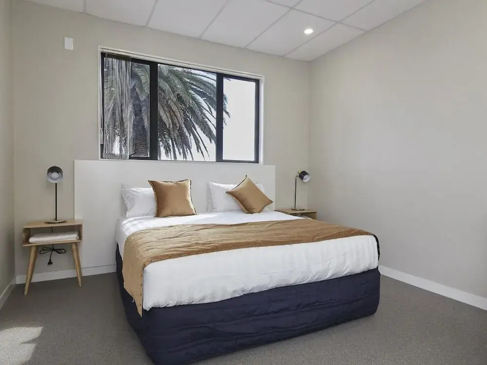 Photo - Three Palms Lodge