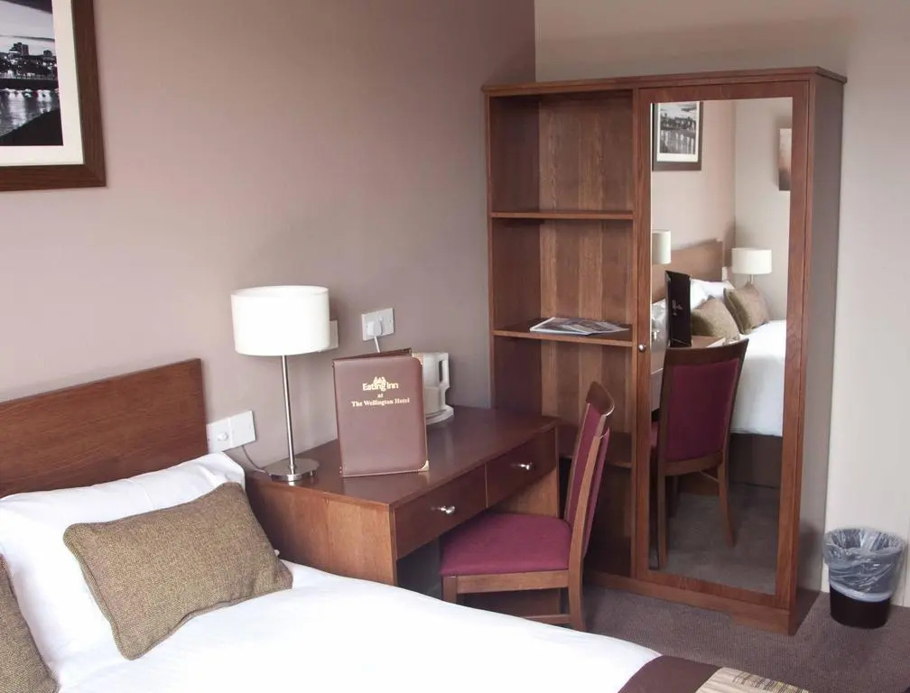 Photo - Wellington Hotel by Greene King Inns
