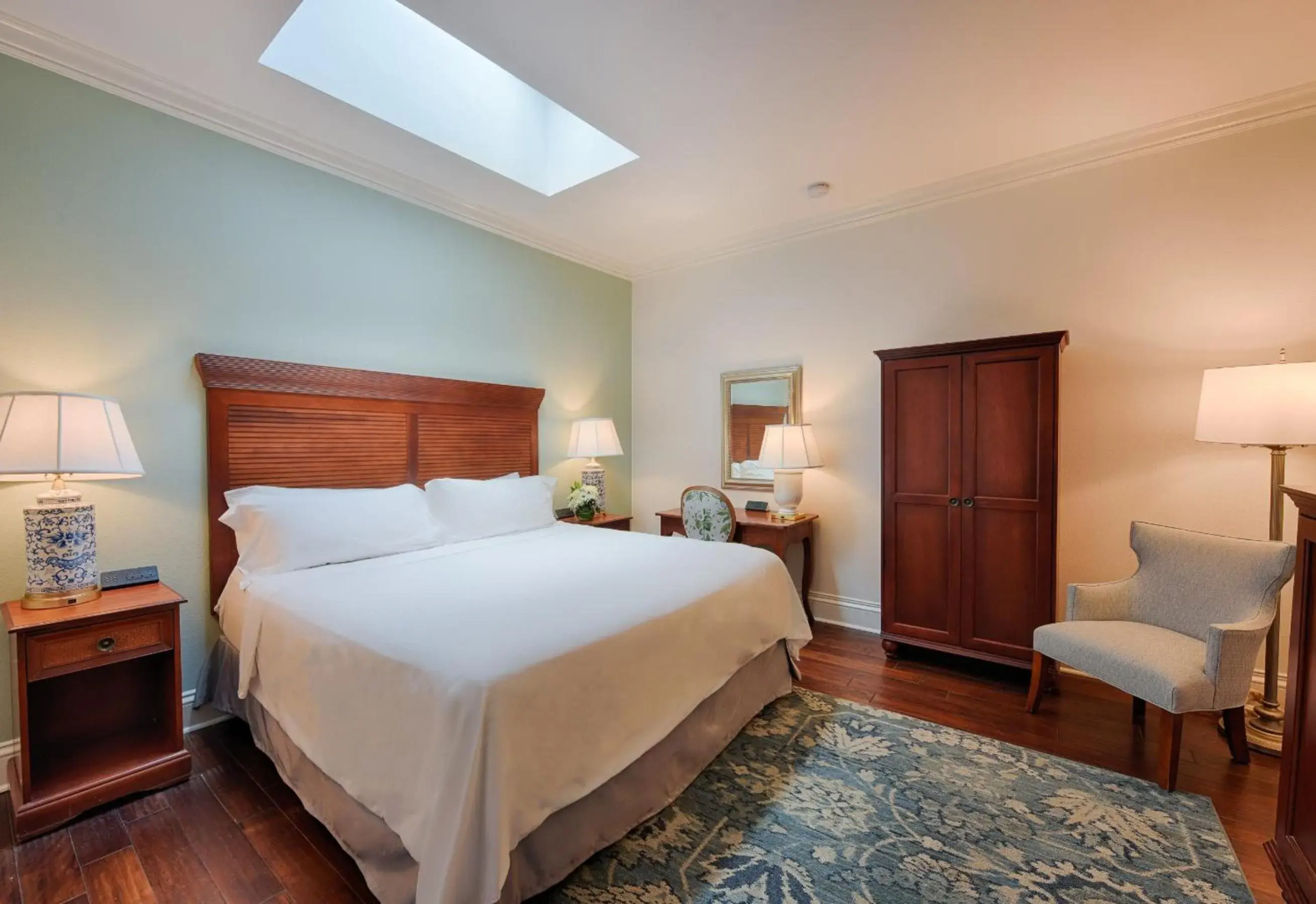 Photo - voco St James Hotel by IHG