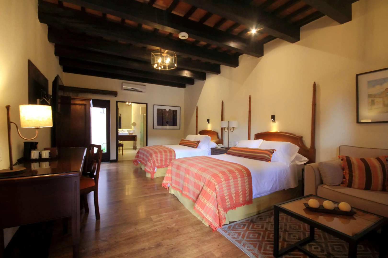 Foto - Porta Hotel Antigua