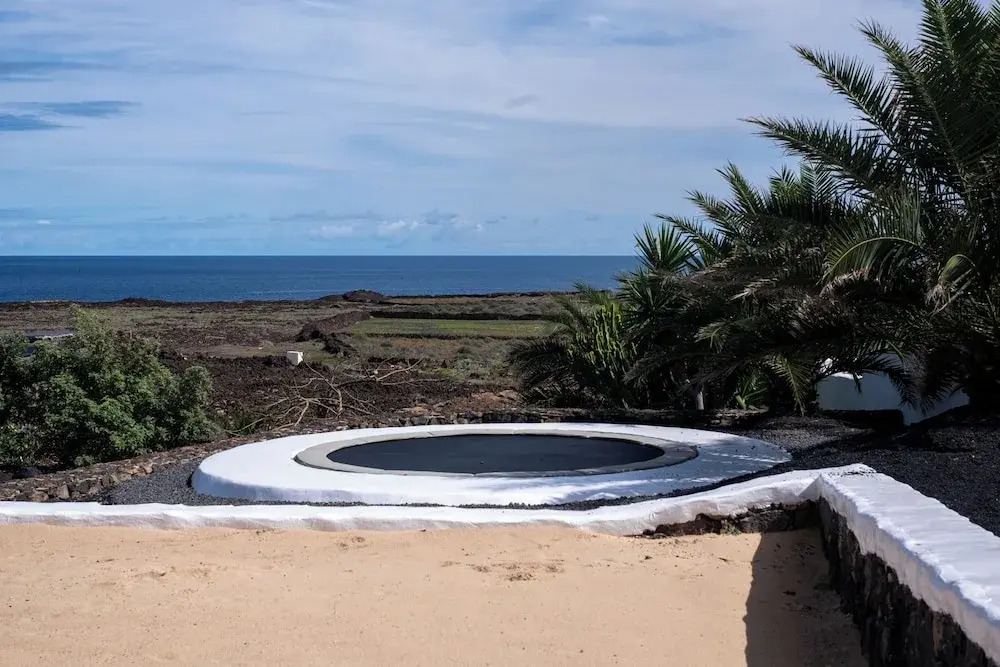 Photo - Villa by the Sea