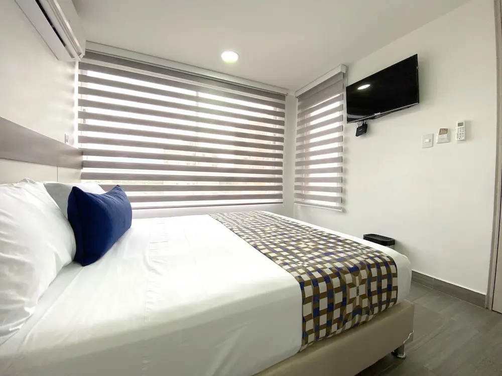 Photo - Seven Inn Hotel