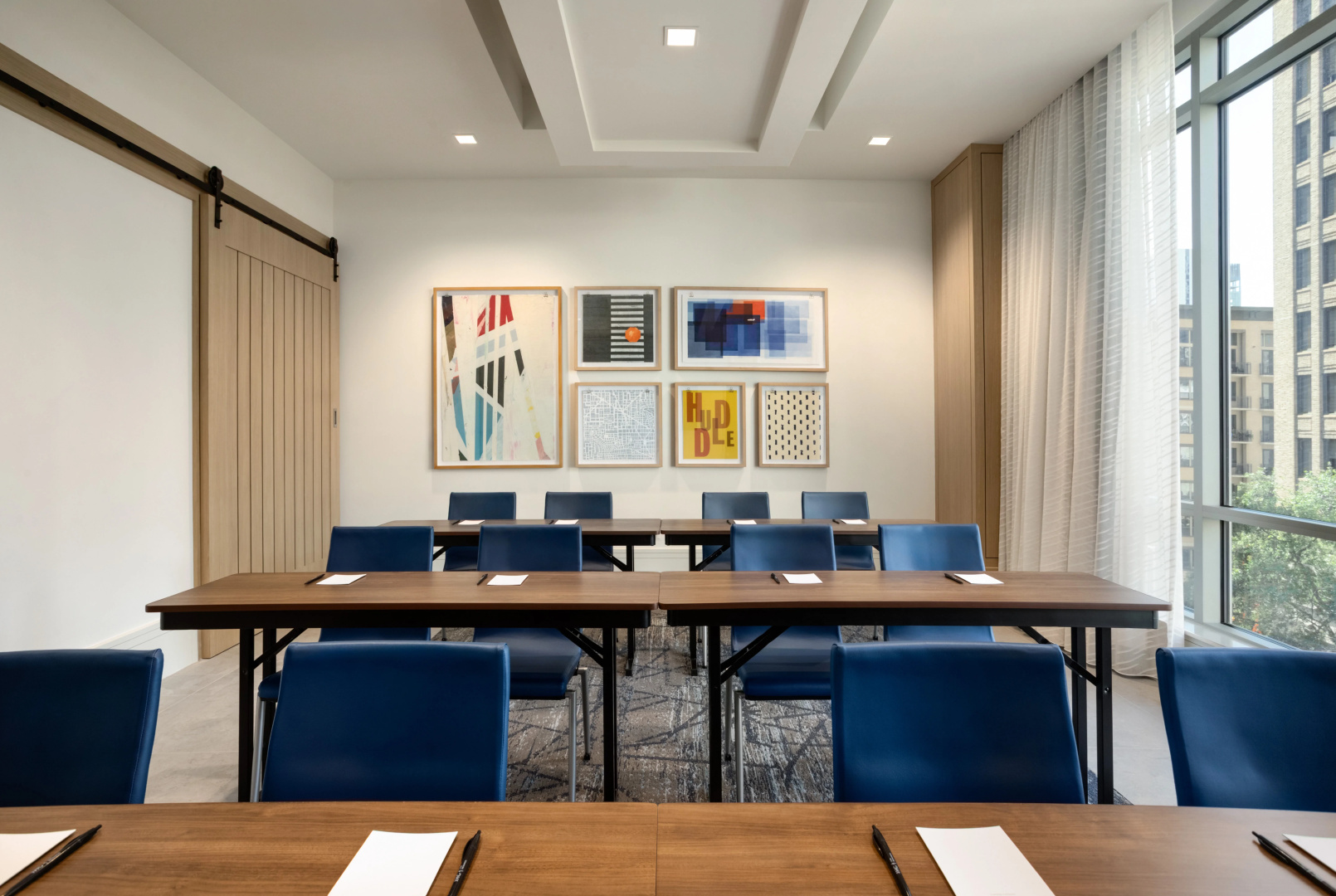 Photo - Staybridge Suites Houston Downtown by IHG