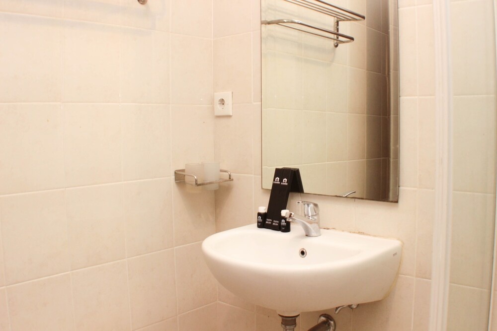 Great Location And Comfy 2Br Apartment At Thamrin Residence