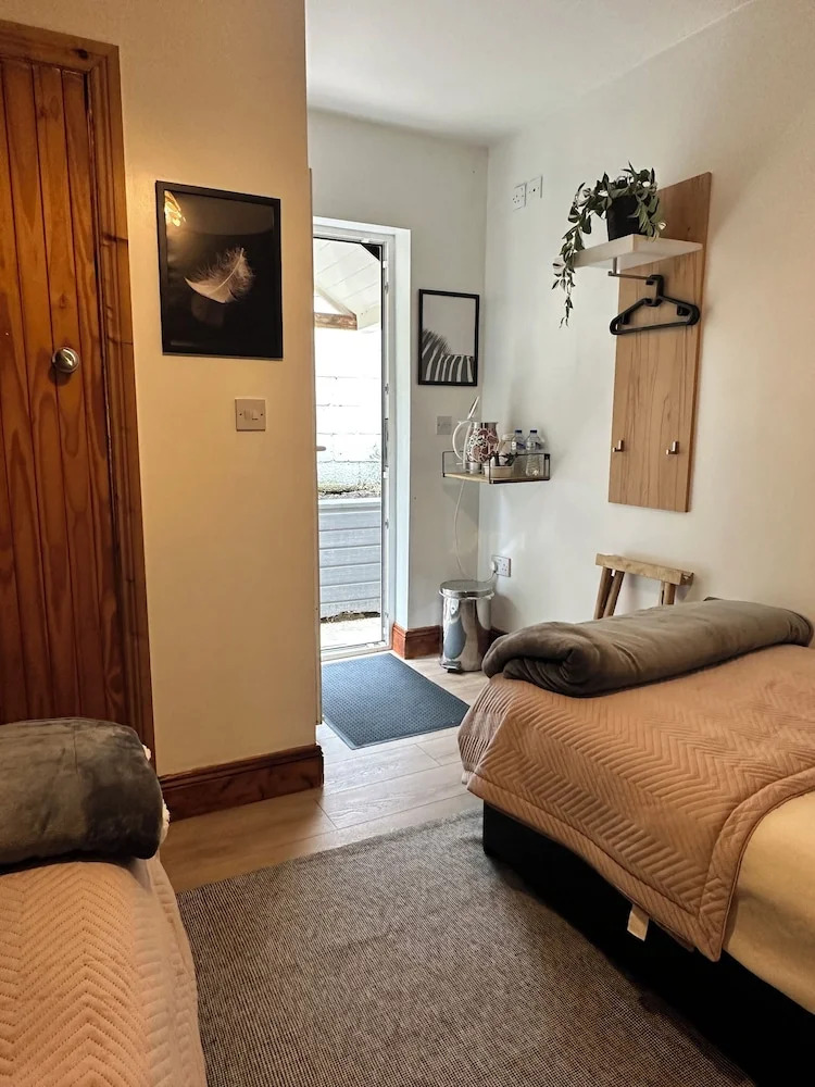 Photo - Malahide Guest Rooms