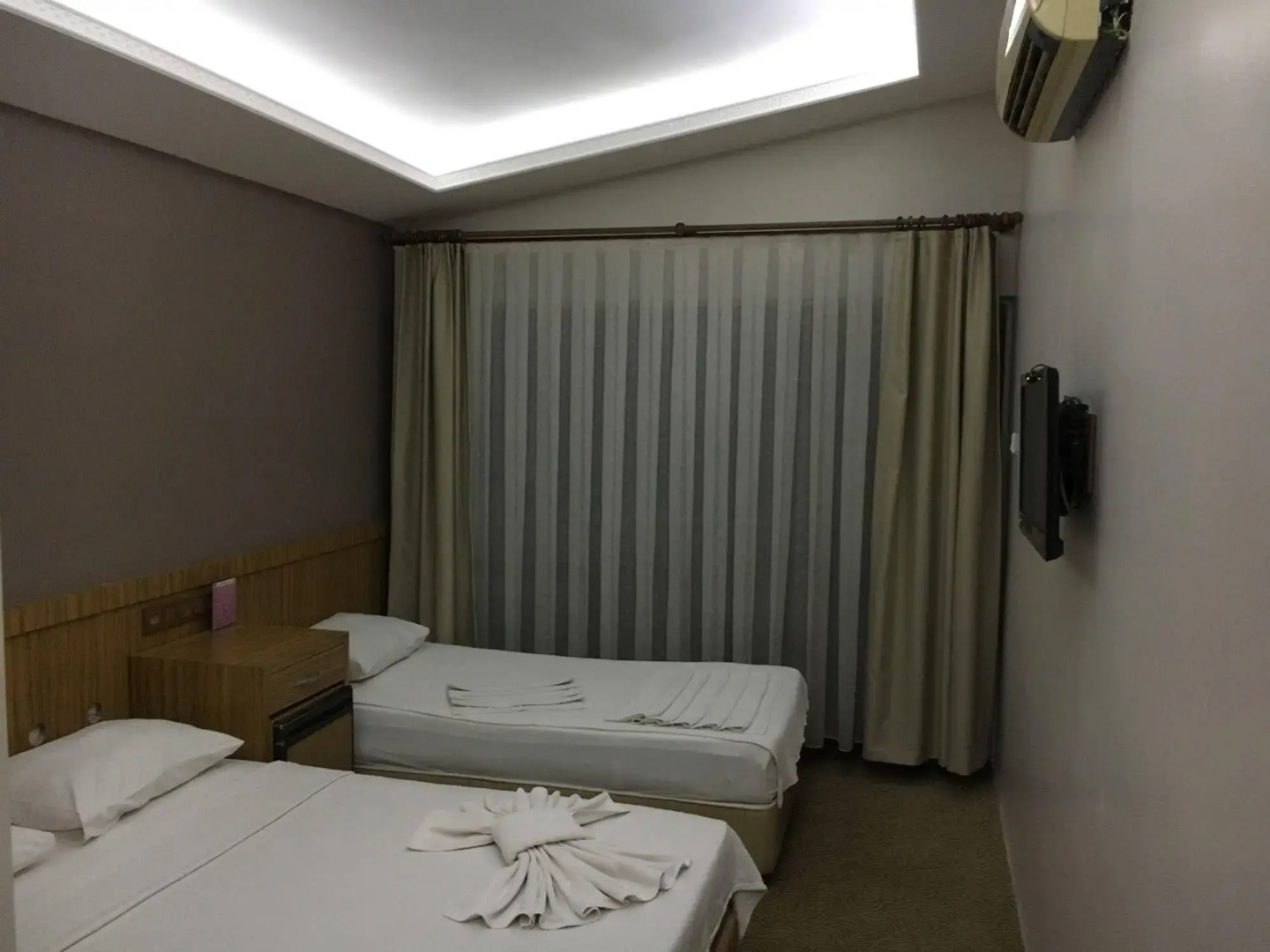 Photo - Lara Kapris Hotel