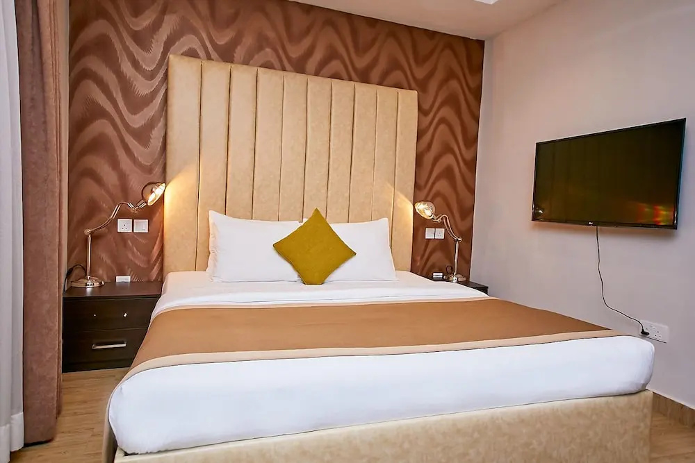 Photo - The Cabin Hotel