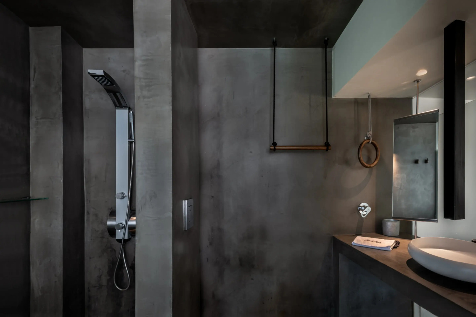 Photo - West East Suites