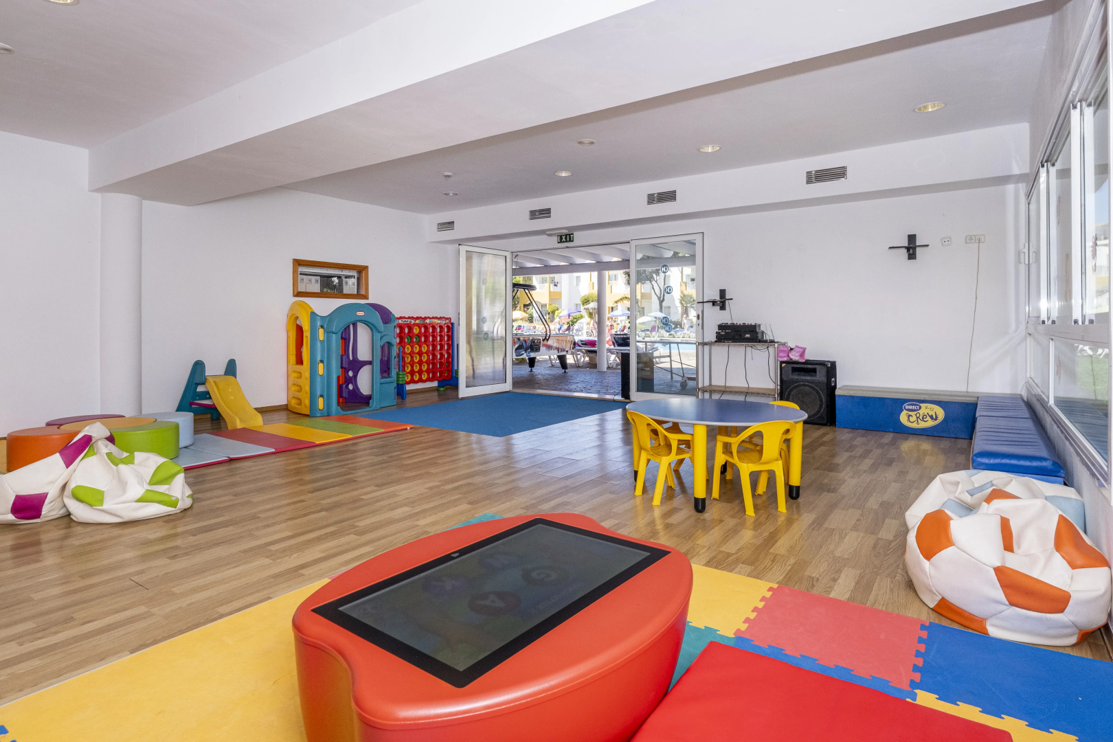 Photo - Comitas Isla del Aire