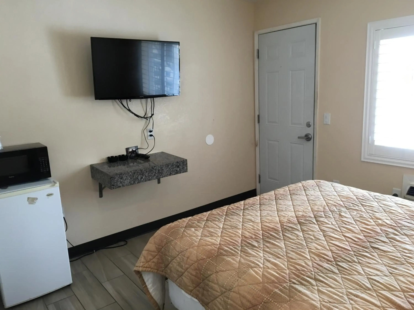 Photo - Ace Budget Motel