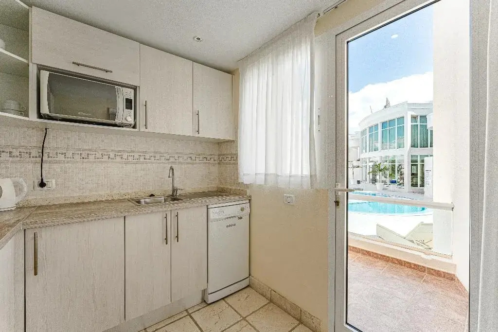 Photo - Flamingo Suites Boutique Hotel