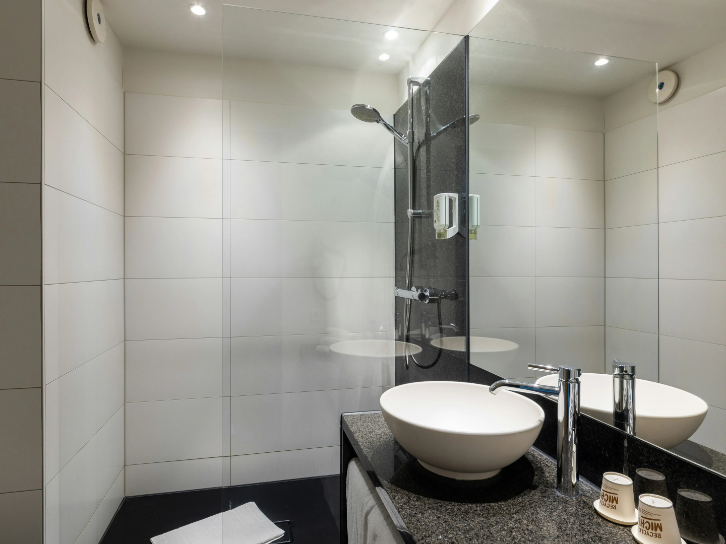 Photo - B&B Hotel Düsseldorf City-Süd