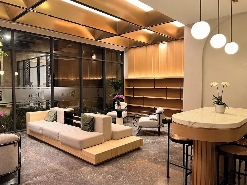 Vinhomes Grand Park-Masterise Center
