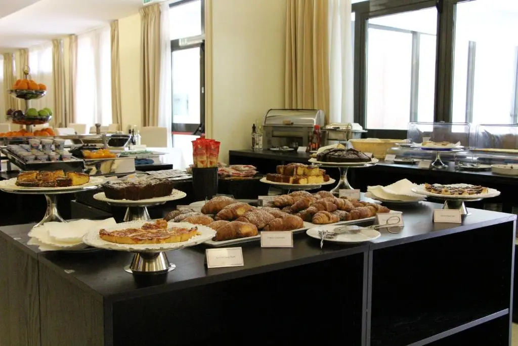 Photo - Hotel Executive