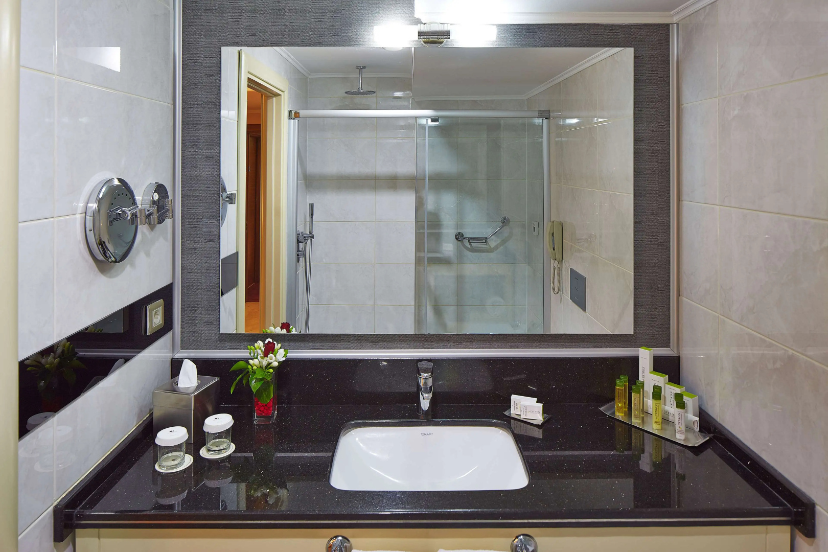 Foto - Doubletree By Hilton Hotel Izmir - Alsancak