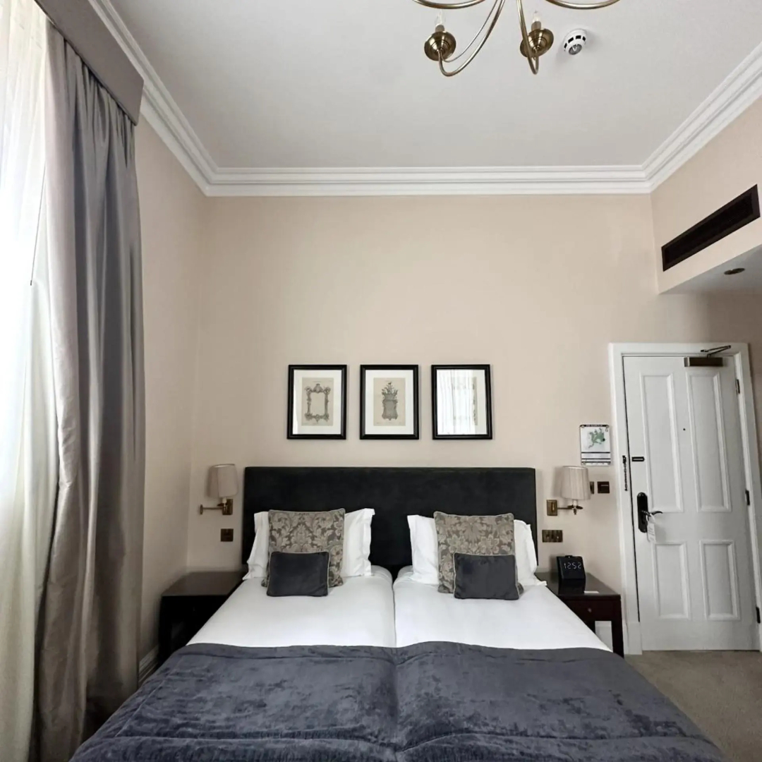 Photo - St Paul's Hotel