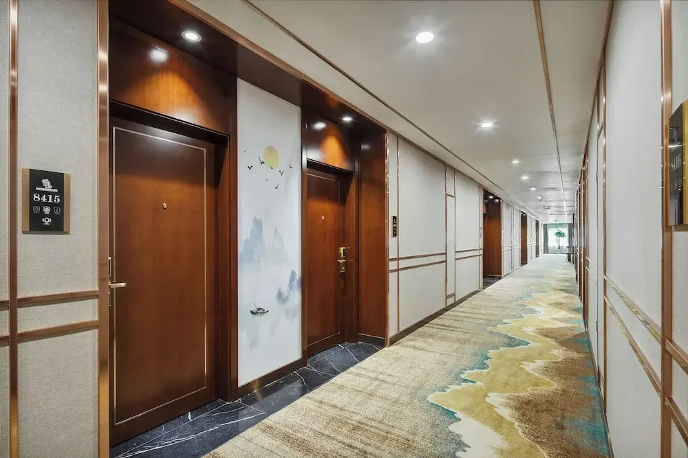 Photo - Rose Garden International Hotel