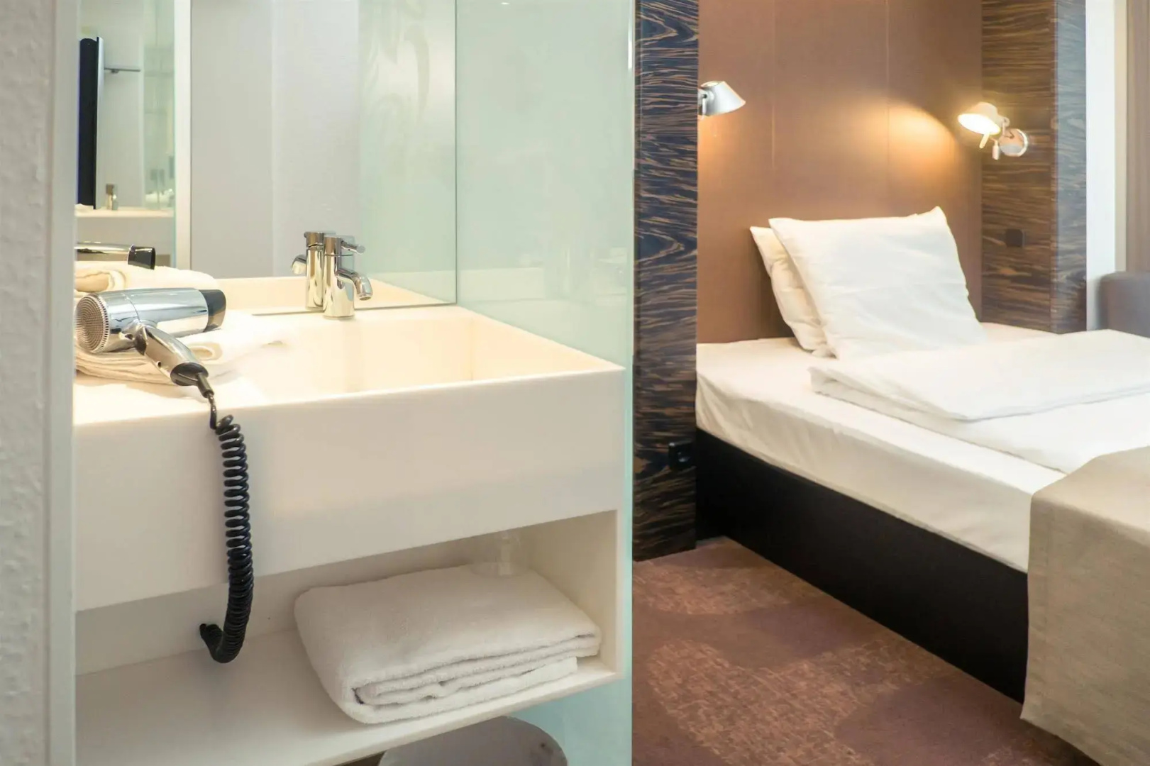 Foto - B&B Hotel Offenbach-Süd
