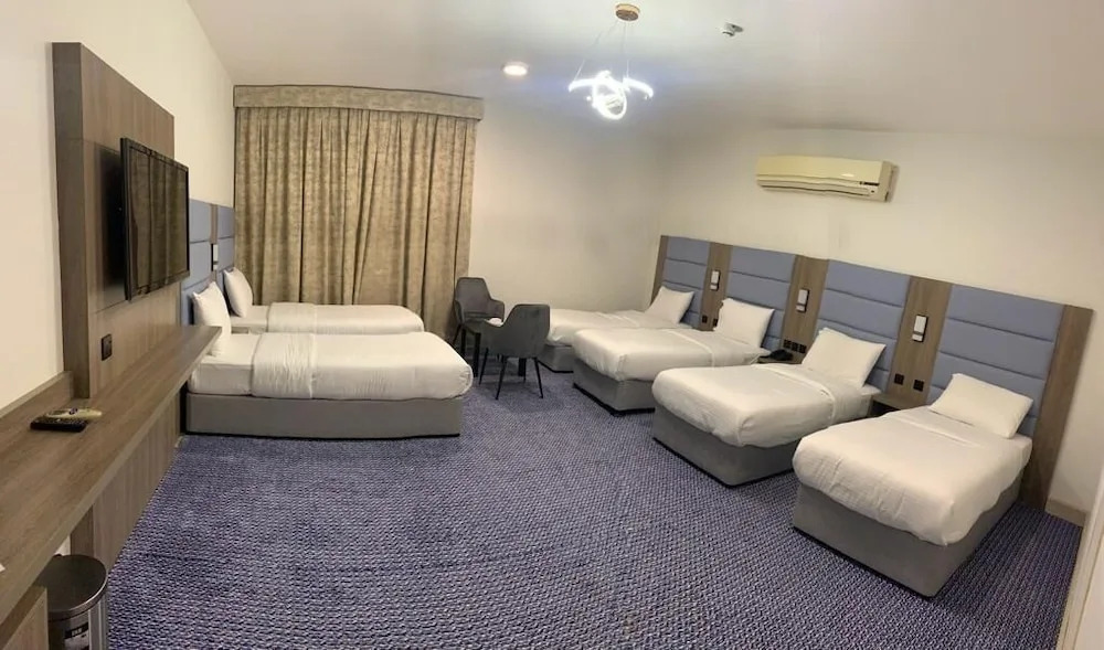 Photo - Silver Sand Hotel